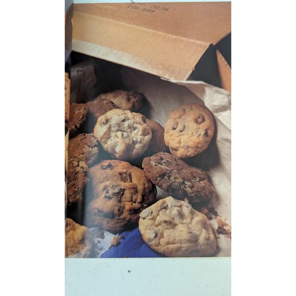 Vintage Betty Crocker Ultimate Cookie Recipe book hardback baking cookbook - Picture 3 of 8